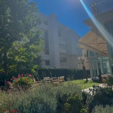 アパート Eco-apartments La Marineda
