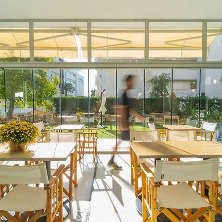 Eco-apartments La Marineda 아파트 *