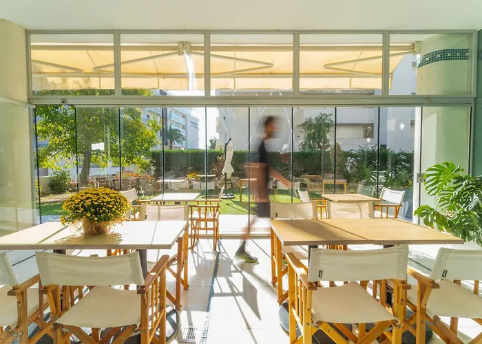 Eco-apartments La Marineda شقة *